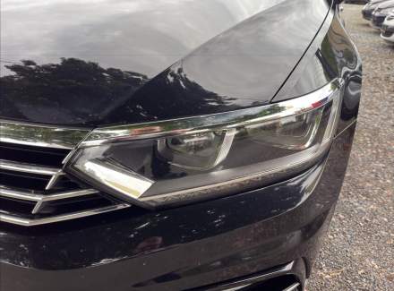 Volkswagen - Passat