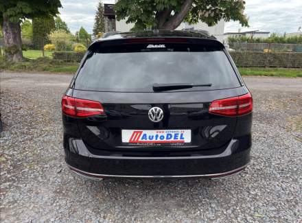 Volkswagen - Passat