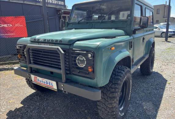 Land Rover - Defender
