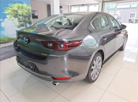 Mazda - 3