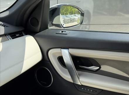 Land Rover - Discovery Sport