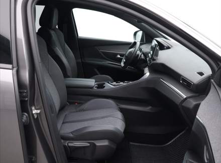 Peugeot - 5008