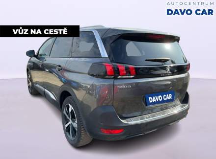 Peugeot - 5008