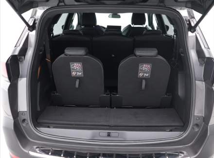 Peugeot - 5008