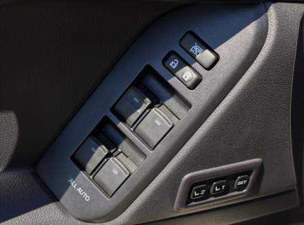 Toyota - Land Cruiser