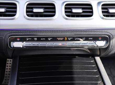 Mercedes-Benz - GLS