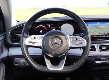 Mercedes-Benz - GLS