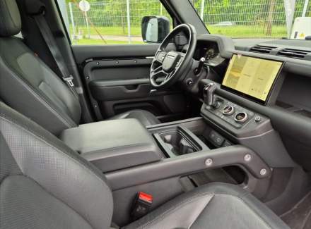 Land Rover - Defender