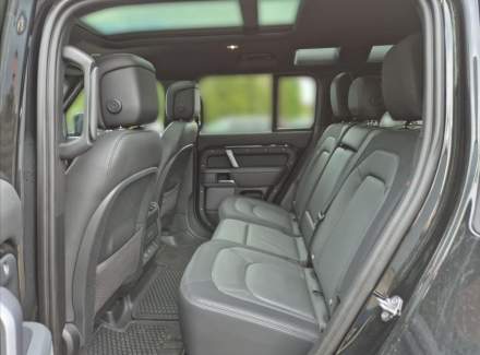 Land Rover - Defender