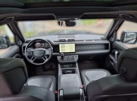Land Rover - Defender