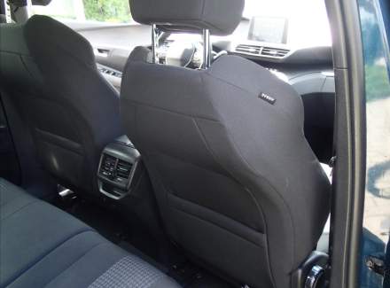 Peugeot - 3008