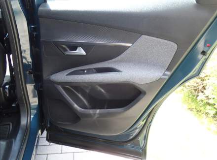 Peugeot - 3008