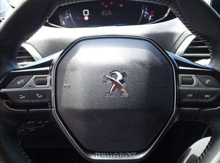 Peugeot - 3008