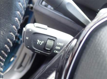 Peugeot - 3008