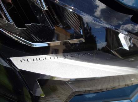 Peugeot - 3008