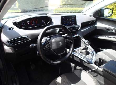Peugeot - 3008
