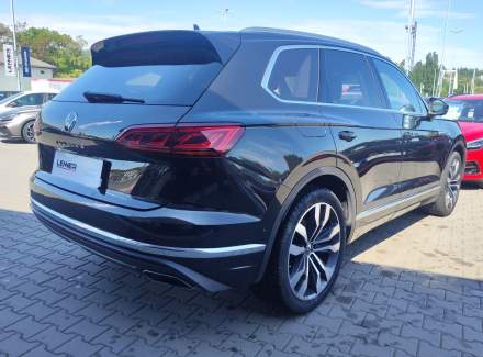 Volkswagen - Touareg