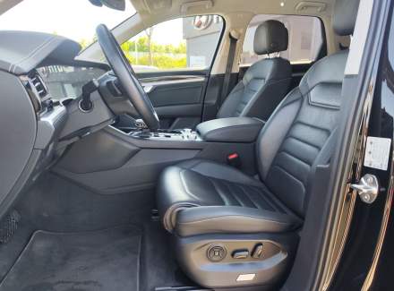 Volkswagen - Touareg