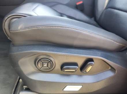 Volkswagen - Touareg