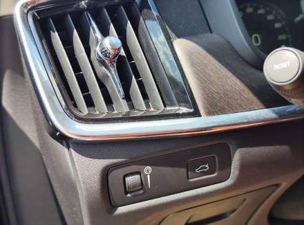 Volvo - V90