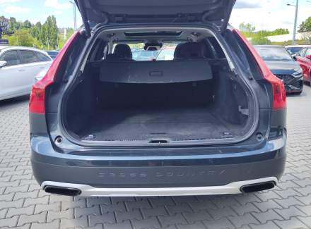 Volvo - V90