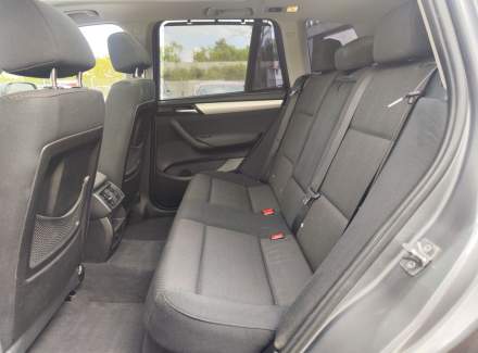 BMW - X3