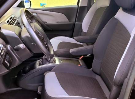 Citroën - C4
