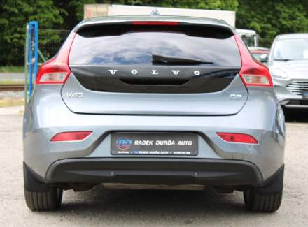 Volvo - V40