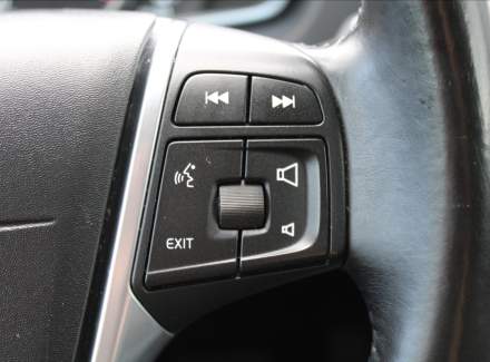 Volvo - V40