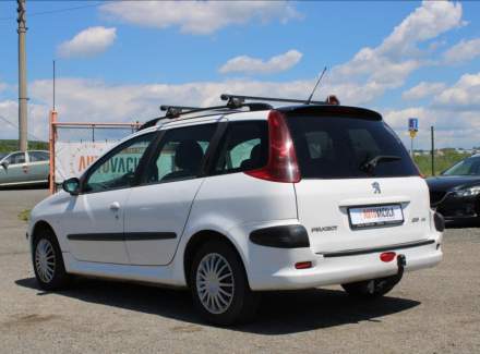 Peugeot - 206