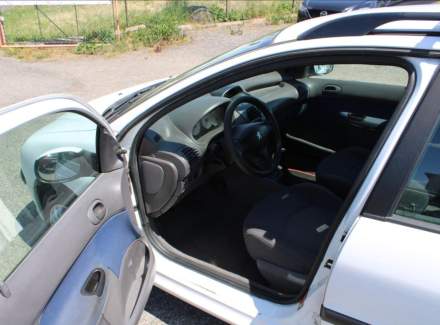 Peugeot - 206