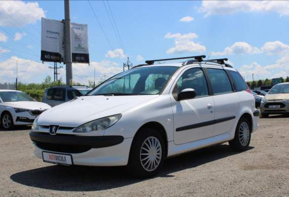 Peugeot - 206