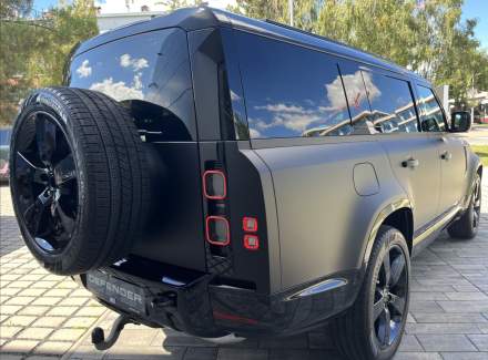 Land Rover - Defender