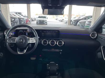 Mercedes-Benz - CLA