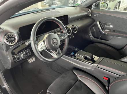 Mercedes-Benz - CLA