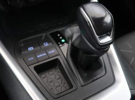 Toyota - RAV 4