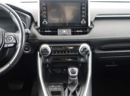 Toyota - RAV 4