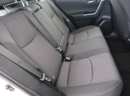 Toyota - RAV 4
