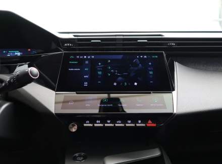 Peugeot - 408