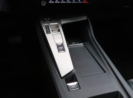 Peugeot - 408