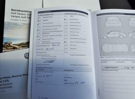 Volkswagen - Golf