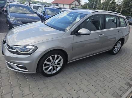 Volkswagen - Golf
