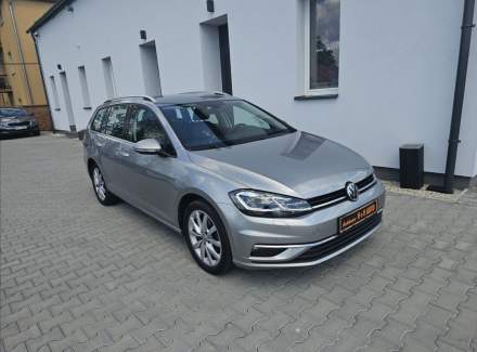 Volkswagen - Golf