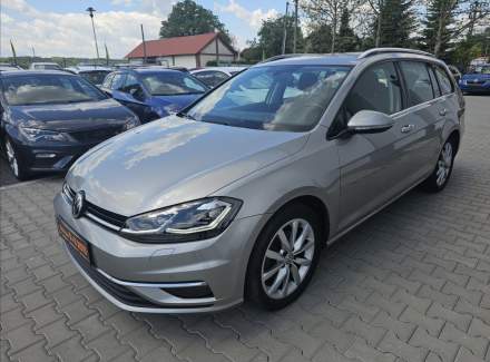 Volkswagen - Golf
