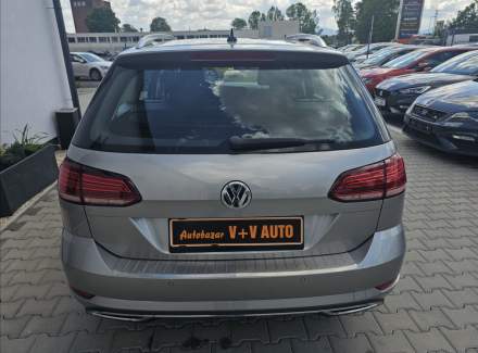 Volkswagen - Golf