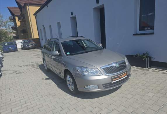 Škoda - Octavia