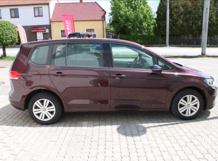 Volkswagen - Touran