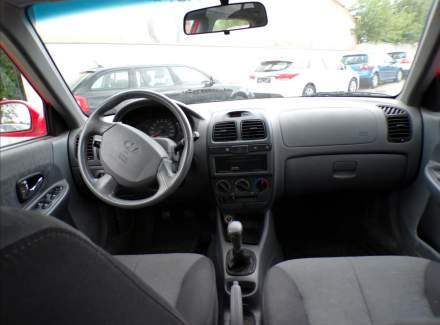 Hyundai - Accent