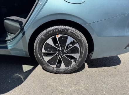 Kia - Cee'd