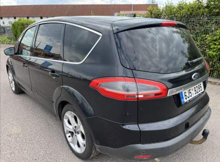Ford - S-MAX